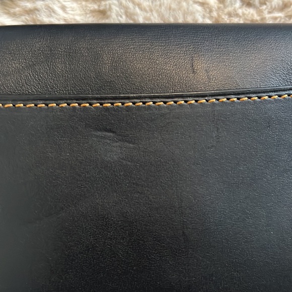 Coach 1941 souvenir wristlet/crossbody 3 charms included on bag GUC RARE 🚨 - Picture 13 of 16